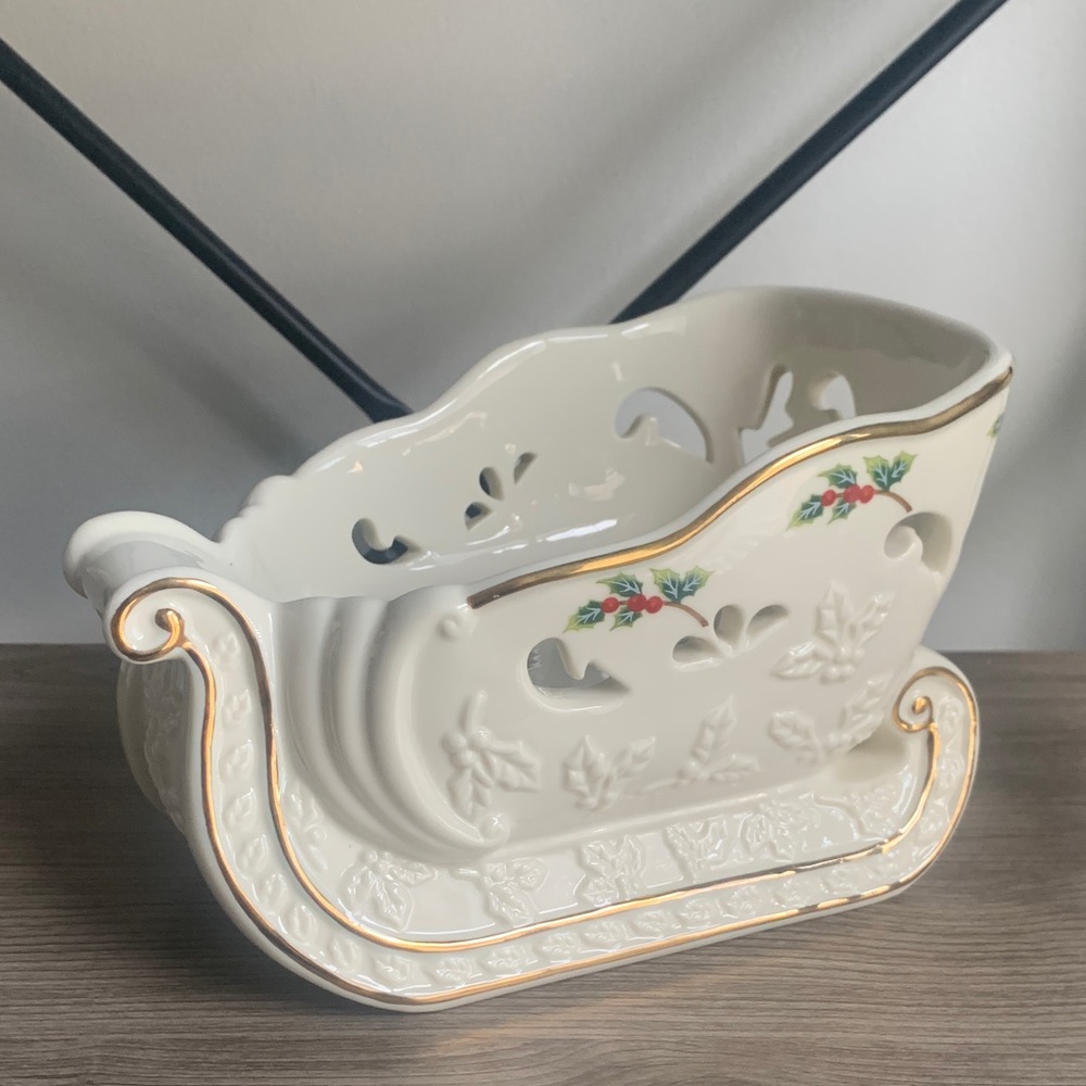 PartyLite Holly Berry Sleigh Candy Dish Candle Holder